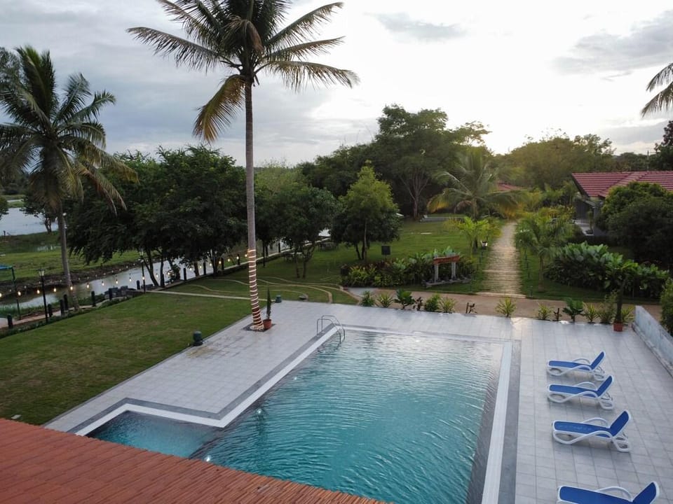 Kapila Riverfront Hotel in Kerala