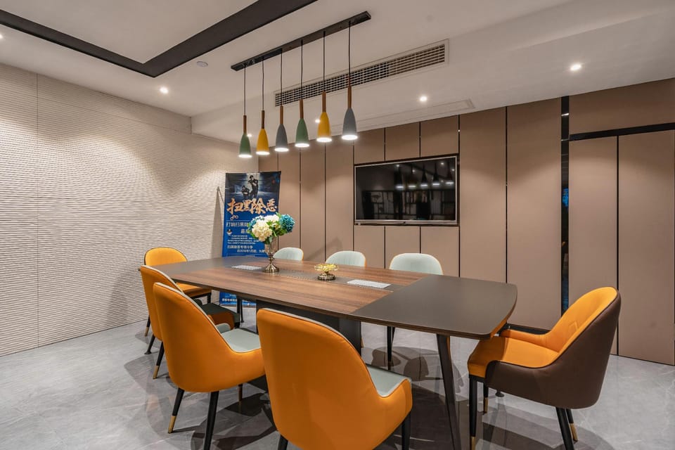 Home Inn Selected Hangzhou West Lake Lakeside Pedestrian Street Hotel in Hangzhou