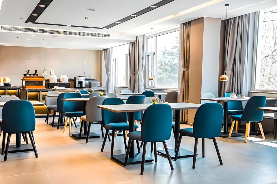 Home Inn Selected Qingdao Xianshan East Road Dongfangcheng Hotel in Qingdao