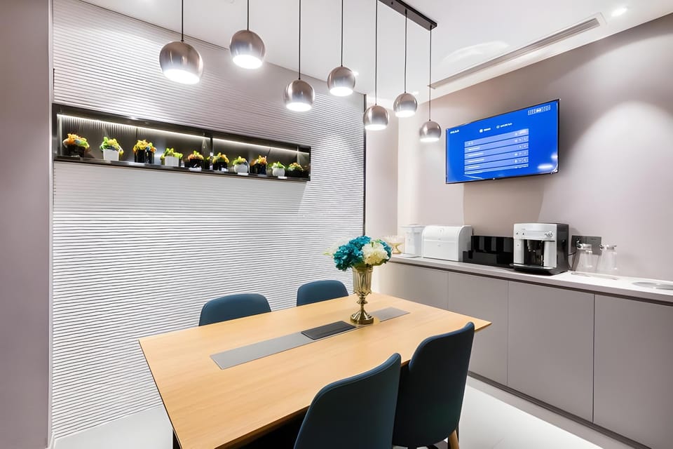 Home Inn Selected Hangzhou West Lake Wulin Square Yan'an Road Hotel in Hangzhou