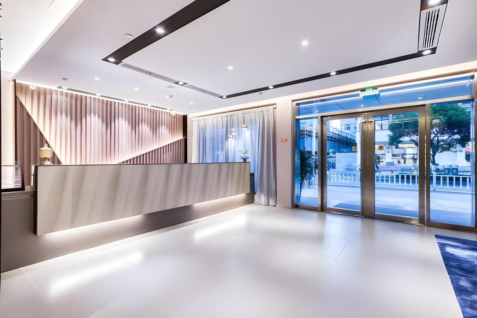 Home Inn Selected Hangzhou West Lake Wulin Square Yan'an Road Hotel in Hangzhou