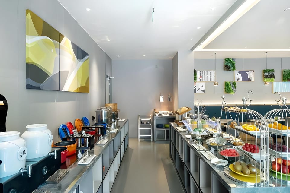 Home Inn Selected Hangzhou West Lake Wulin Square Yan'an Road Hotel in Hangzhou