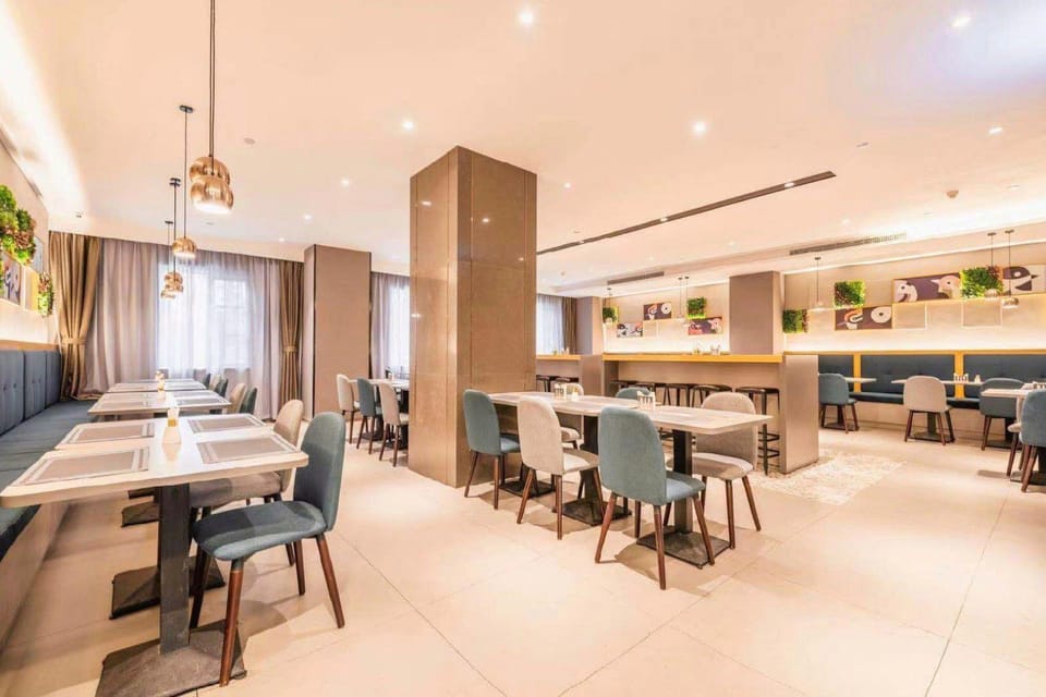 Home Inn Selected Xi'an Zhonggulou Datang Xishi Metro Station Hotel in Xian