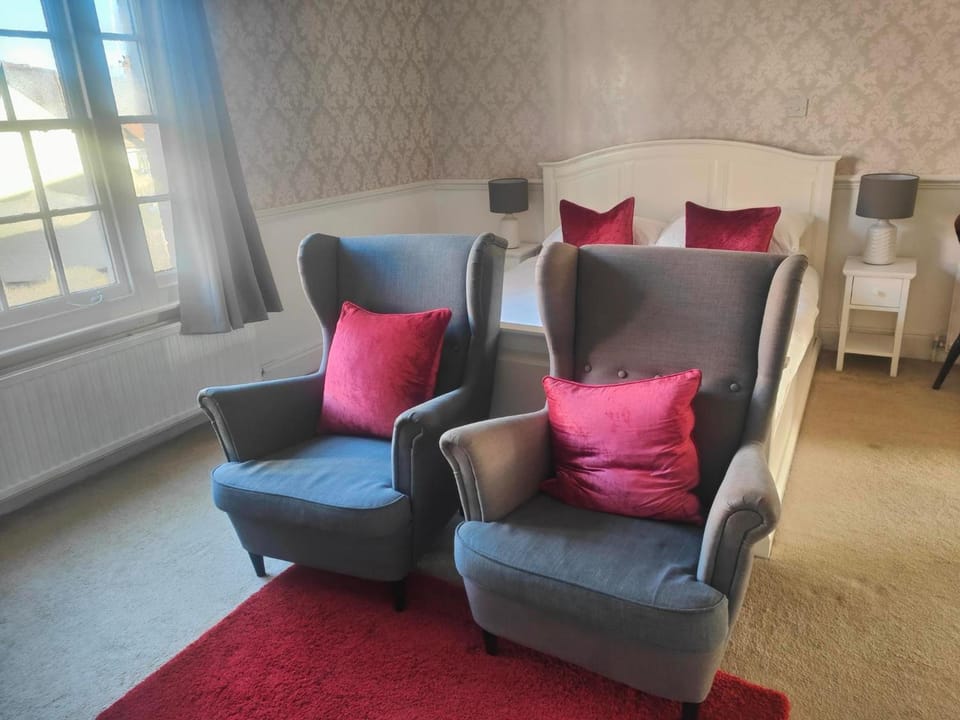 The Royal Oak Hotel in Purbeck District
