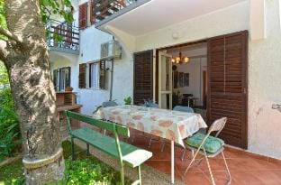 Welcoming apartment with garden Hotel in Poreč
