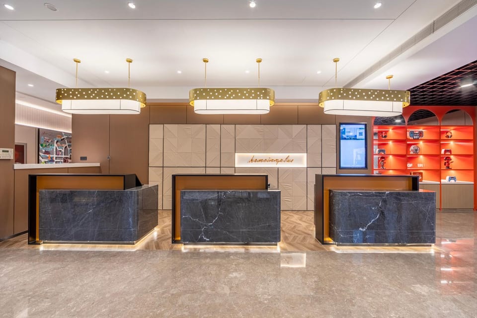 Home Inn Plus Beijing West Railway Station North Square Lianhua Bridge Hotel in Beijing