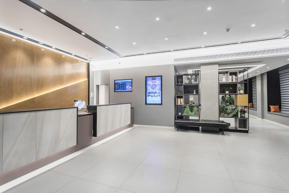 Home Inn Style Suzhou New District Heshan Road Metro Station Hotel in Suzhou