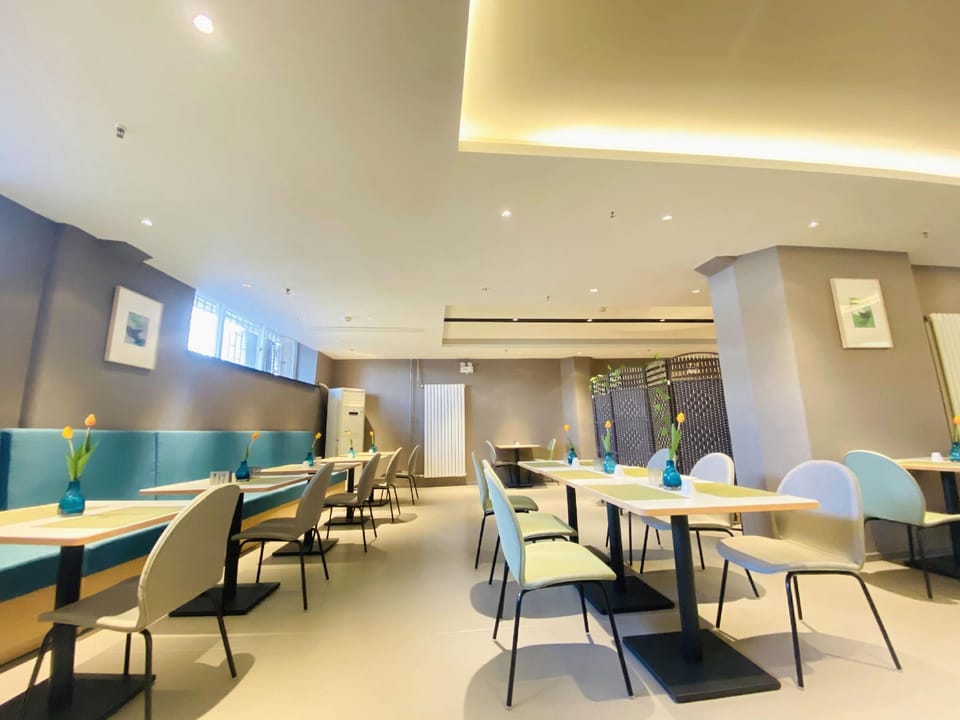 Home Inn Style Qingdao Railway Station Zhanqiao Zhongshan Road Free Harbor Hotel in Qingdao