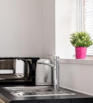 Kingston & Richmond Lux Brand new studio Hotel in Kingston upon Thames