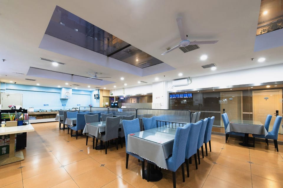 Home Inn Neo Beijing West Railway Station North Square Hotel in Beijing