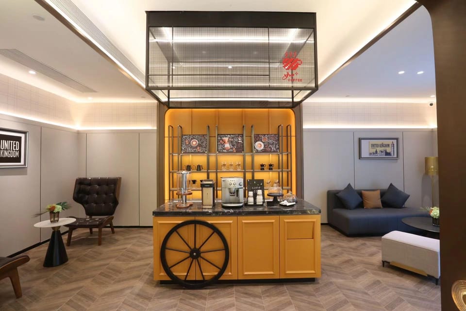 Home Inn Plus Qingdao May Fourth Square Olympic Sailing Center Yunxiao Road Hotel in Qingdao