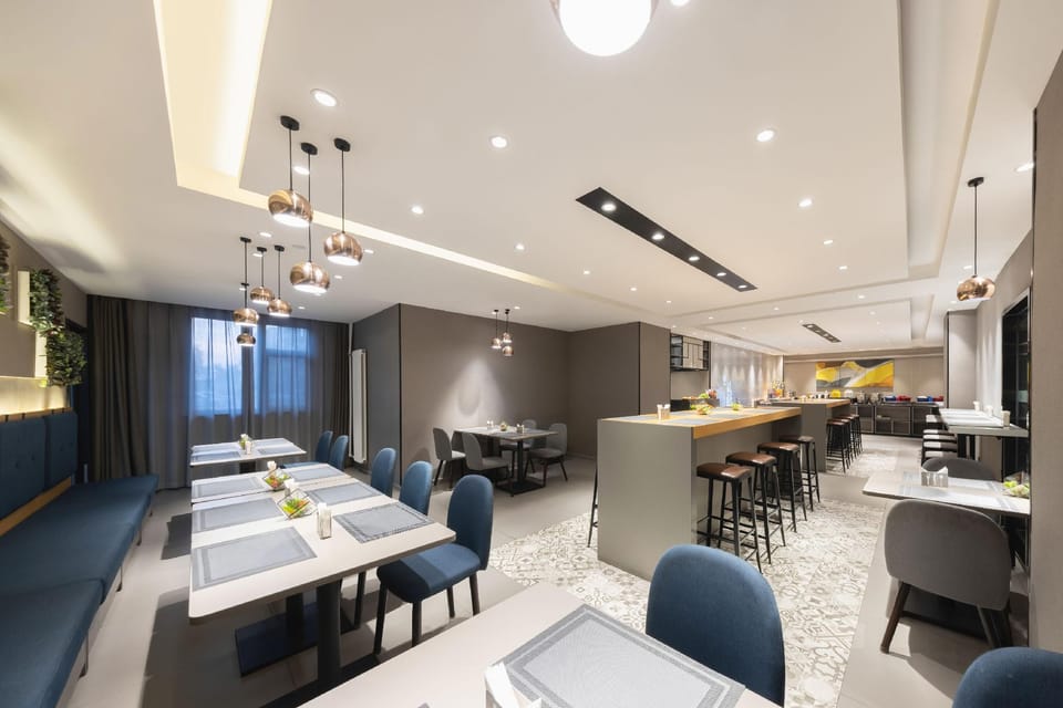 Home Inn Neo Beijing South Railway Station Jiaomen East Metro Station Hotel in Beijing