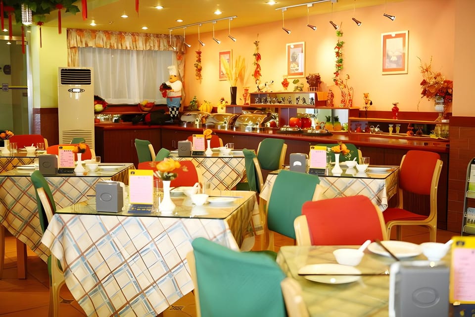 Home Inn Beijing Zizhuyuan Bridge Hotel in Beijing