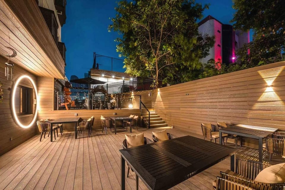 Home Inn Plus Chongqing Niujiaotuo Light Rail Station Liziba Hotel in China