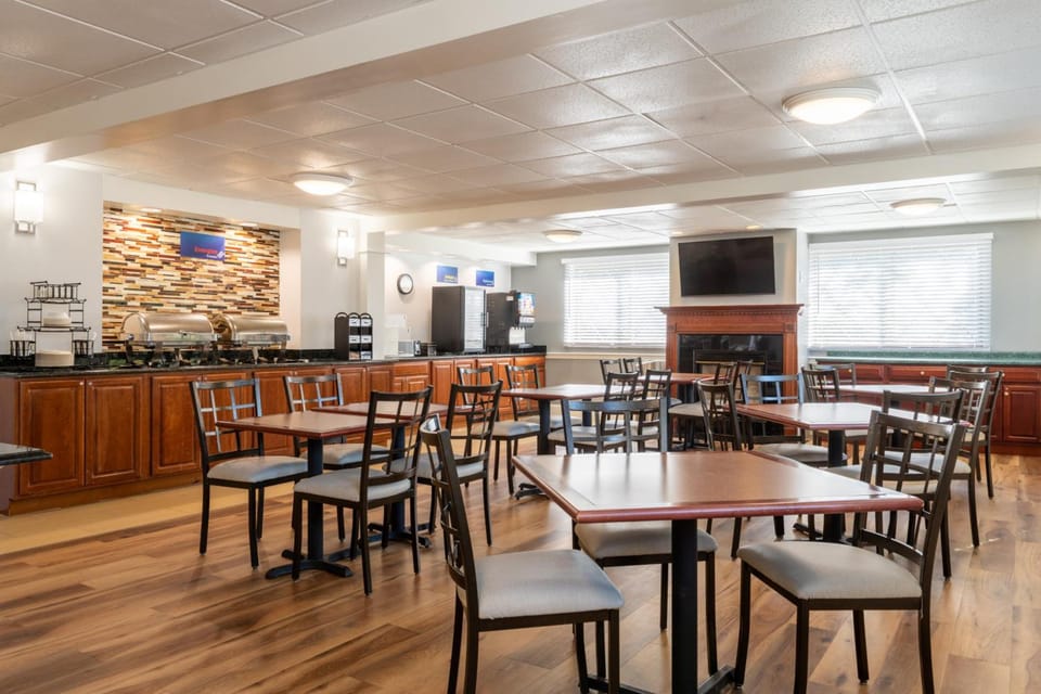 Best Western The Inn at Sharon/Foxboro Hotel in Walpole