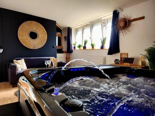 Love Room & Spa, L'Atelier des Sens Hotel in Hauts-de-France