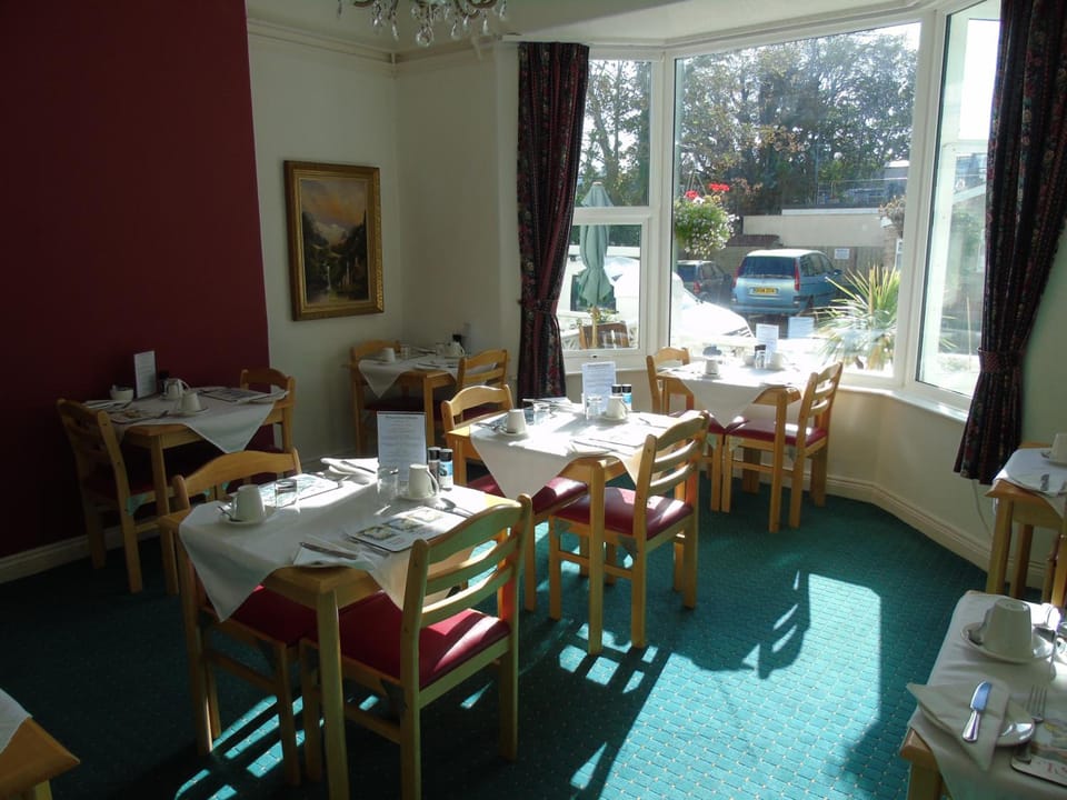 Carrington Guest House Hotel in Paignton