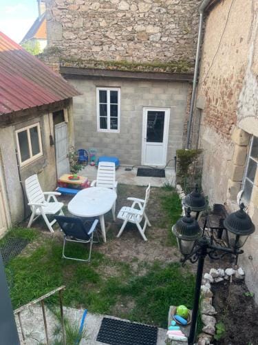 La petite maison d issy Hotel in Bourgogne-Franche-Comté