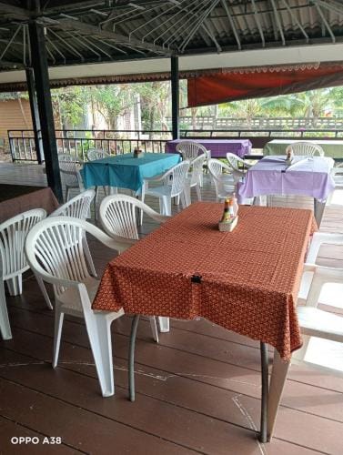 Phetmanee Resort Hostel in Krabi Changwat