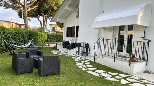 La Casa Bianca Rooms&Lounge Hotel in Cesenatico