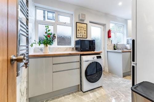 Charm Double En-suite Bedroom 3 Hotel in Oxford