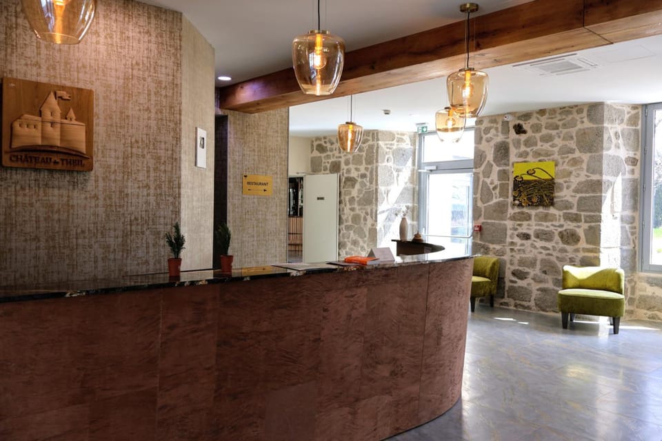 Chateau du Theil Hotel in Auvergne-Rhône-Alpes
