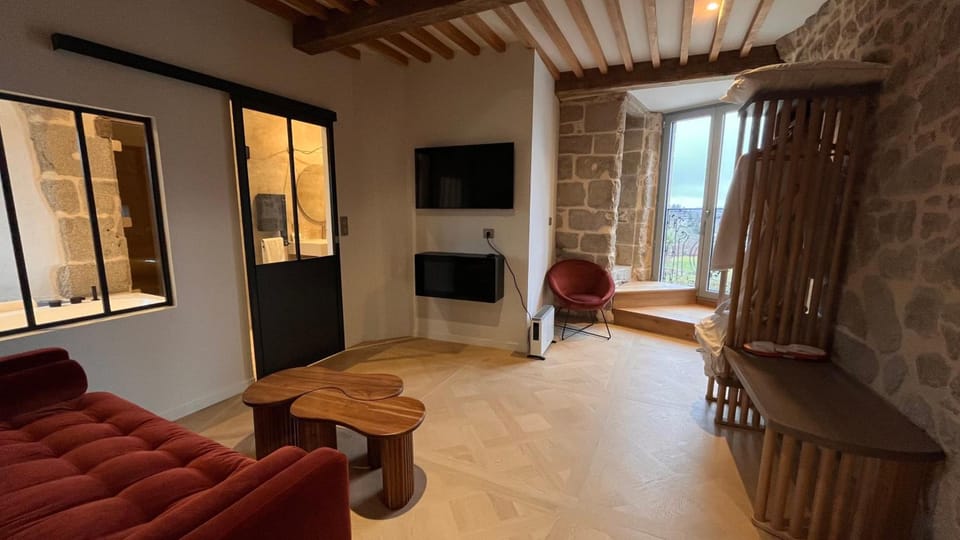 Chateau du Theil Hotel in Auvergne-Rhône-Alpes
