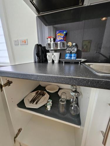 Central Chambers Suites - Suite 1 Hotel in Leek