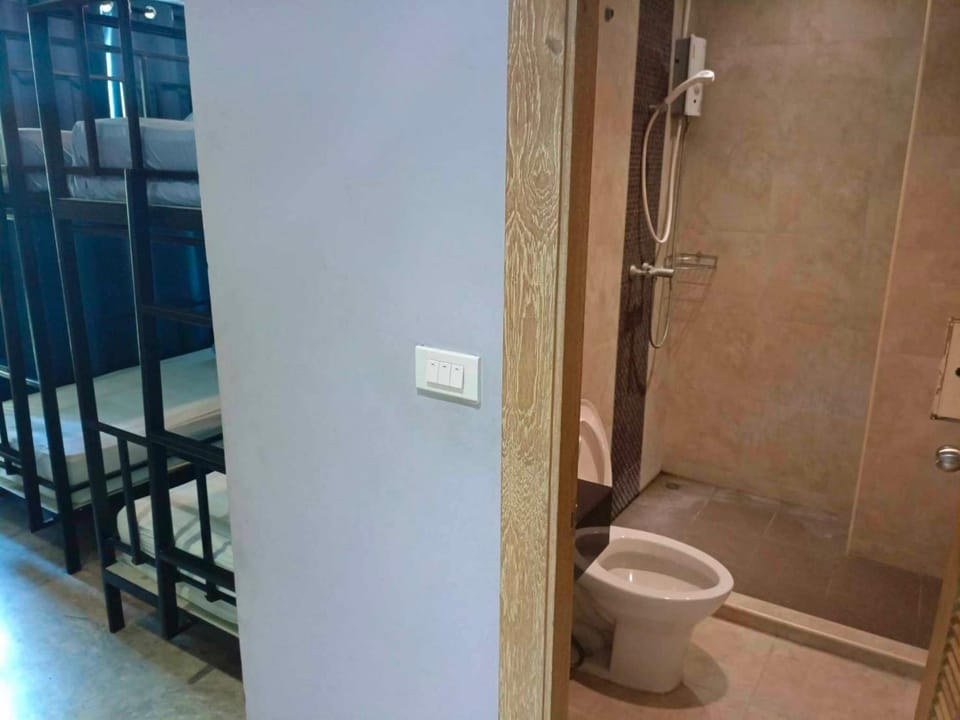 Yowgo Thai INN Hostel in Bangkok
