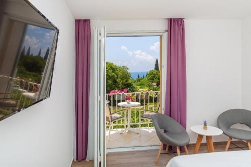 Flamingo Bed and Breakfast Hotel in Mlini