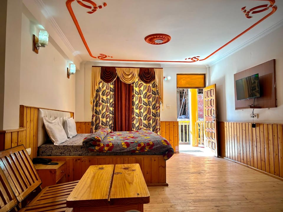 Suraj Cottage by The Himalayan Stories Hotel in Manali