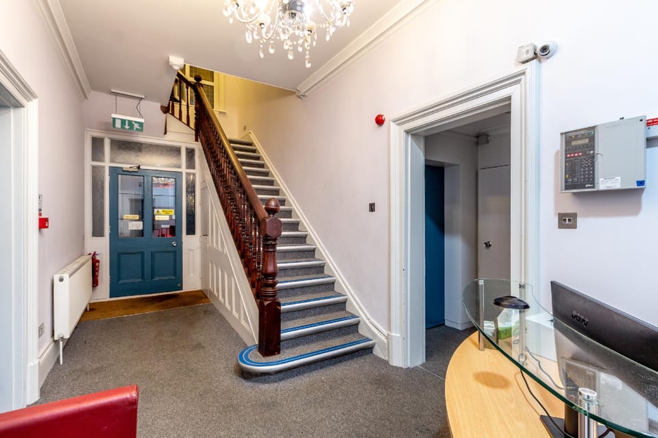 London Gatwick Inn Hotel in Horley