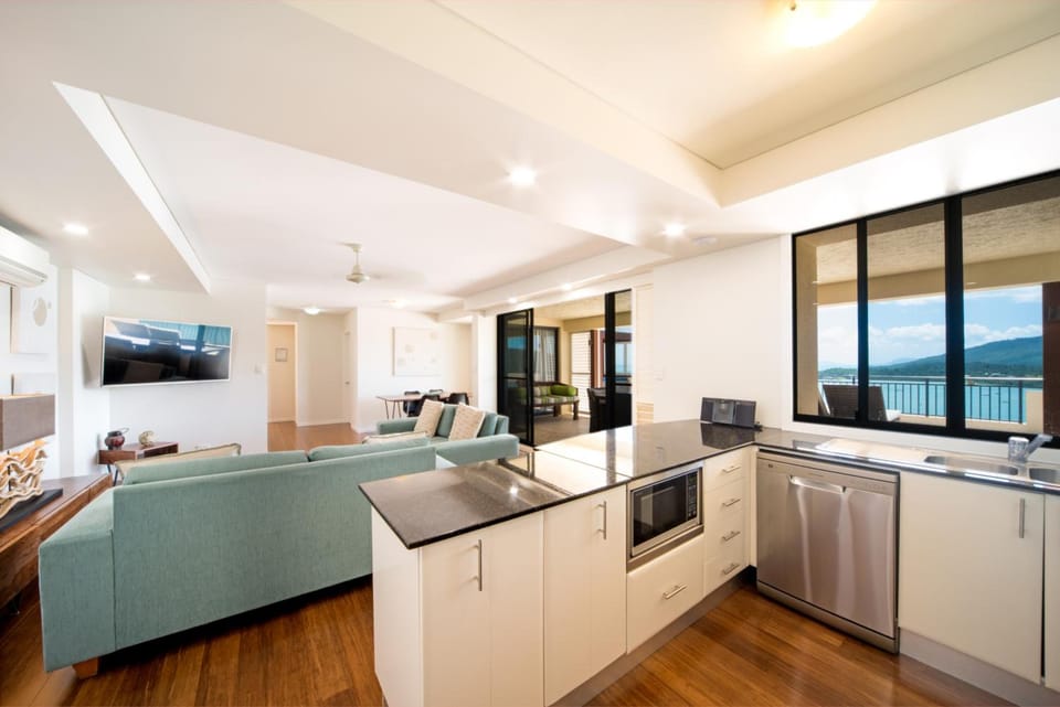 Pinnacles, Airlie Beach Apartment hotel in Airlie Beach