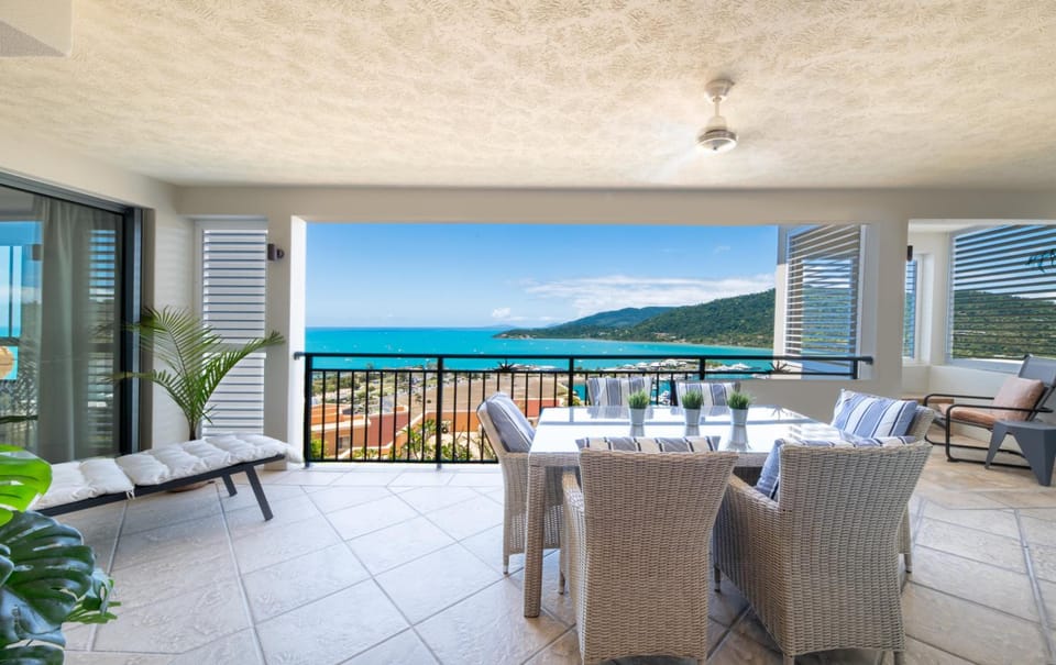 Pinnacles, Airlie Beach Apartment hotel in Airlie Beach