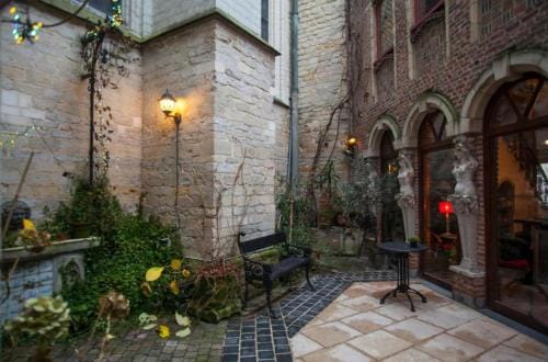 Living History - Drie Koningen Hotel in Antwerp