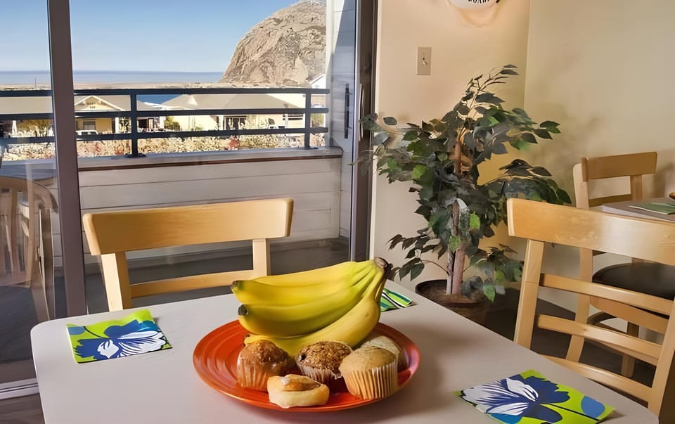 Blue Sail Inn Hotel in Morro Bay