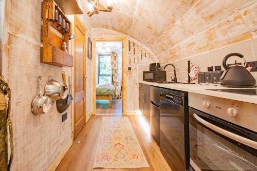 The Hobbit House Lodge in Rossendale