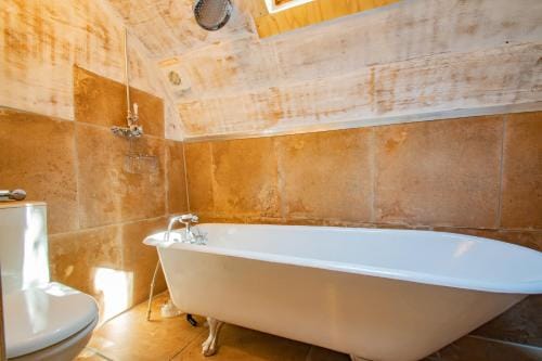 The Hobbit House Lodge in Rossendale