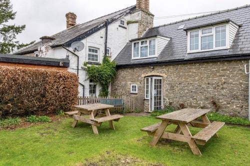 The Royal Oak, Gladestry Hotel in Wales
