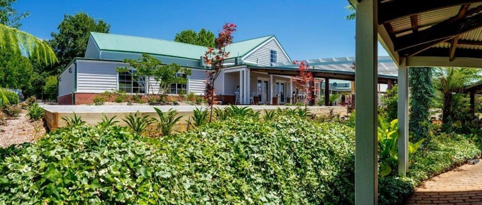 Lookout Mountain Retreat Hotel in New South Wales