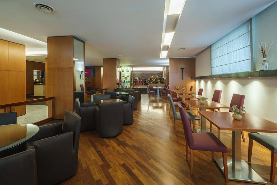 Bar/lounge