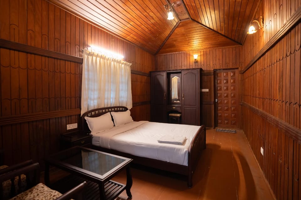 Casspo Forest Bungalow Hotel in Kerala