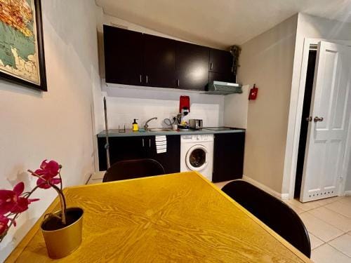 Rest Boutique North Acton Hotel in London Borough of Ealing