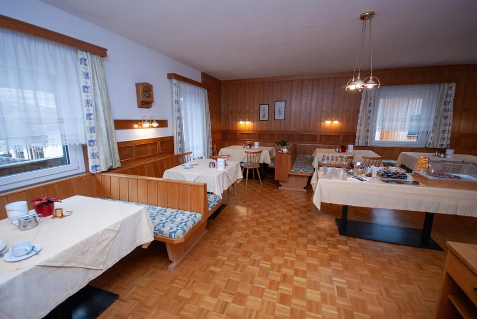 Garni Hofer Hotel in Sexten