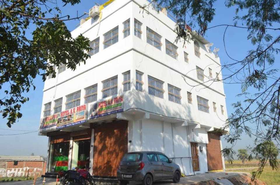 Goroomgo A.V Priya Rajgir Hotel in India