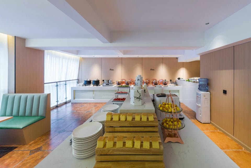 WASSIM Hotel Chengdu Happy Valley Jinfu Metro Station Hotel in Chengdu
