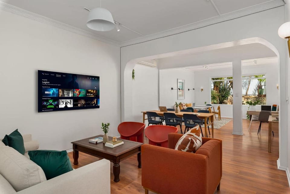 Shared lounge/TV area