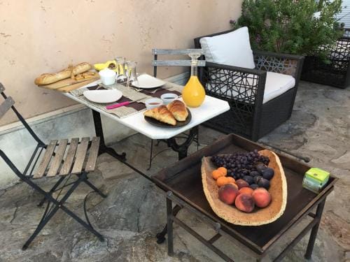 Cigales sous oliviers Hotel in Arles