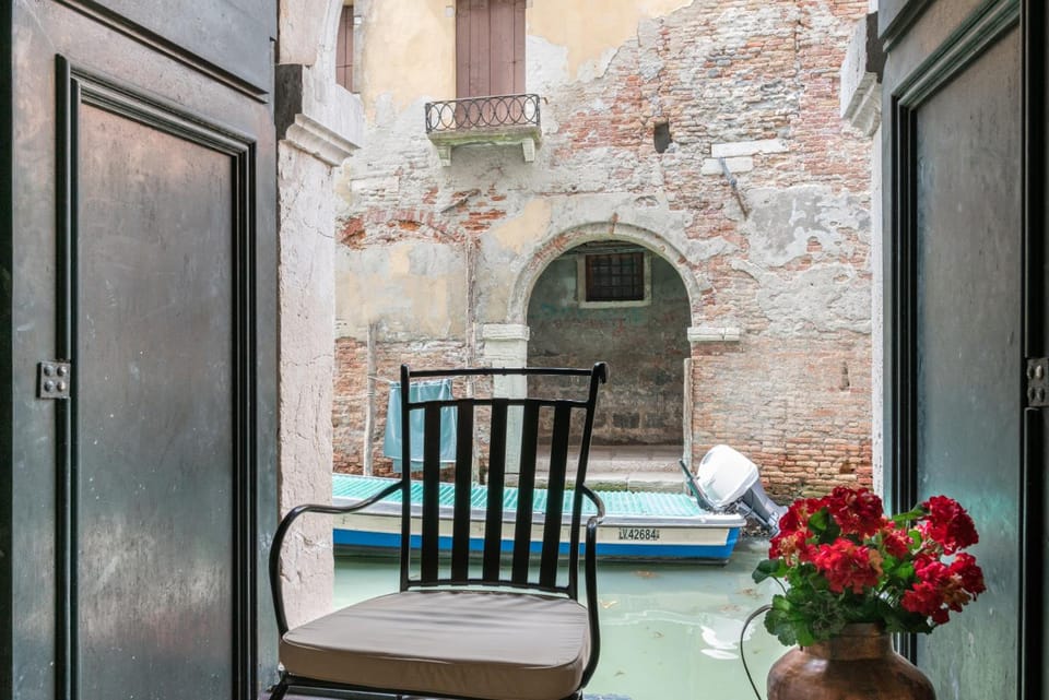 Riva Palace Apartments by Wonderful Italy Hotel in San Marco