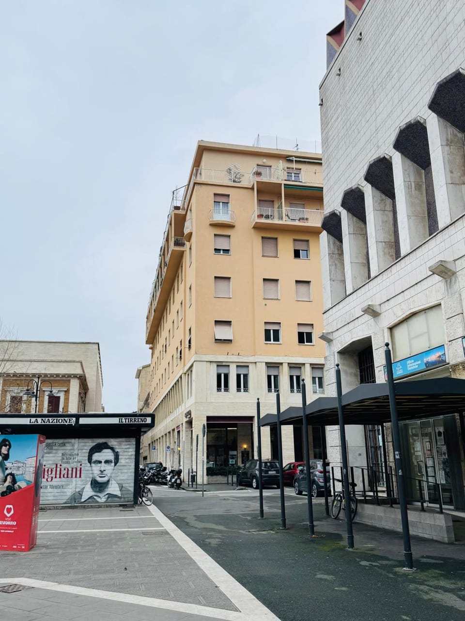 Affittacamere THE SHUTTLE Hotel in Livorno